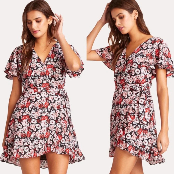 ✨NWT Jack BB Dakota Crimson Rose Print Ladies Night Wrap Mini Dress Size 2 - Picture 1 of 12